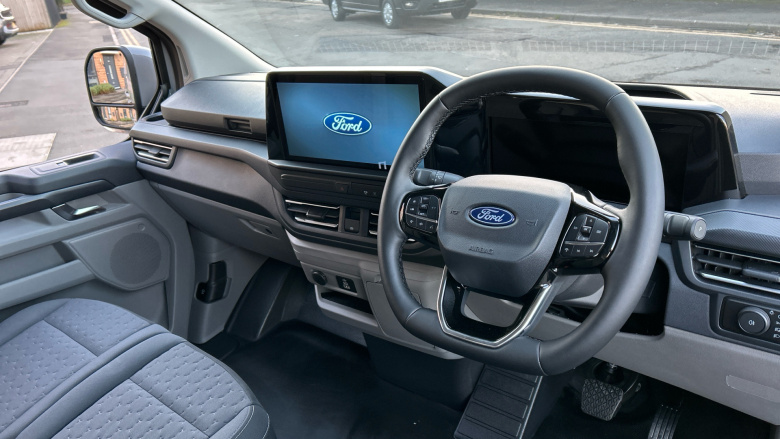 Ford Transit Custom E-320 L1 Rwd 100kW 65kWh H1 Van Limited Auto